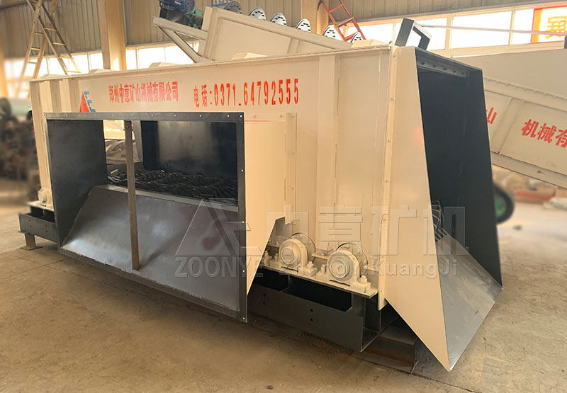 泥石分離機(jī)車間實拍