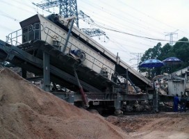 杭州建筑垃圾堆積如山，中意礦機移動式建筑垃圾粉碎機來出力